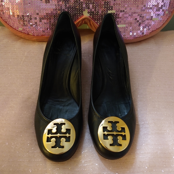 Tory Burch Shoes - TORY BURCH LEATHER BLACK WEDGE SHOES🌈